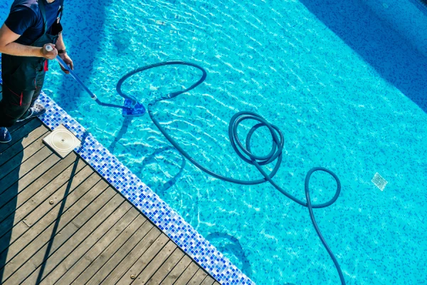 pool cleaning in the valley